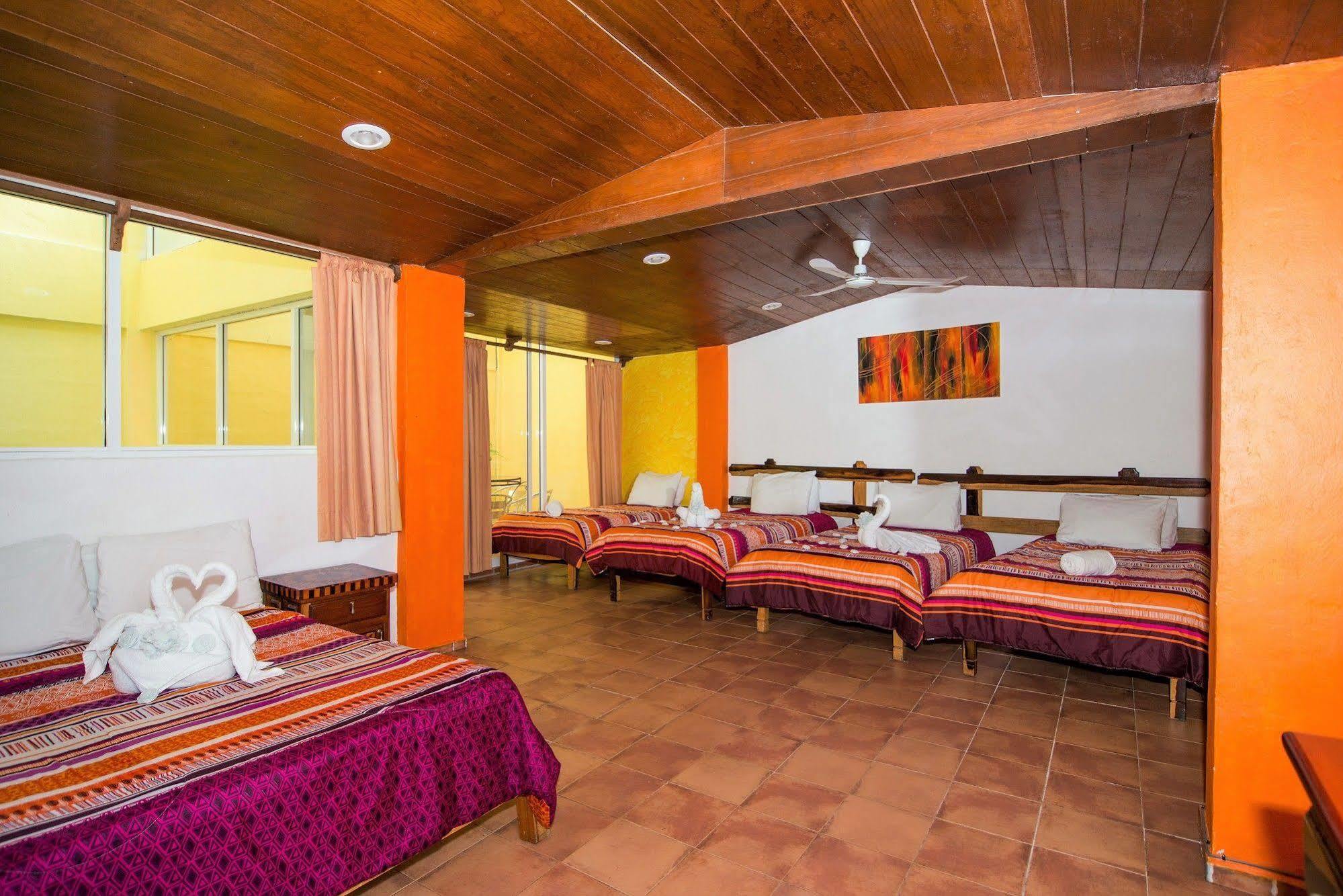 Hotel El Hormiguero Playa del Carmen Exterior photo