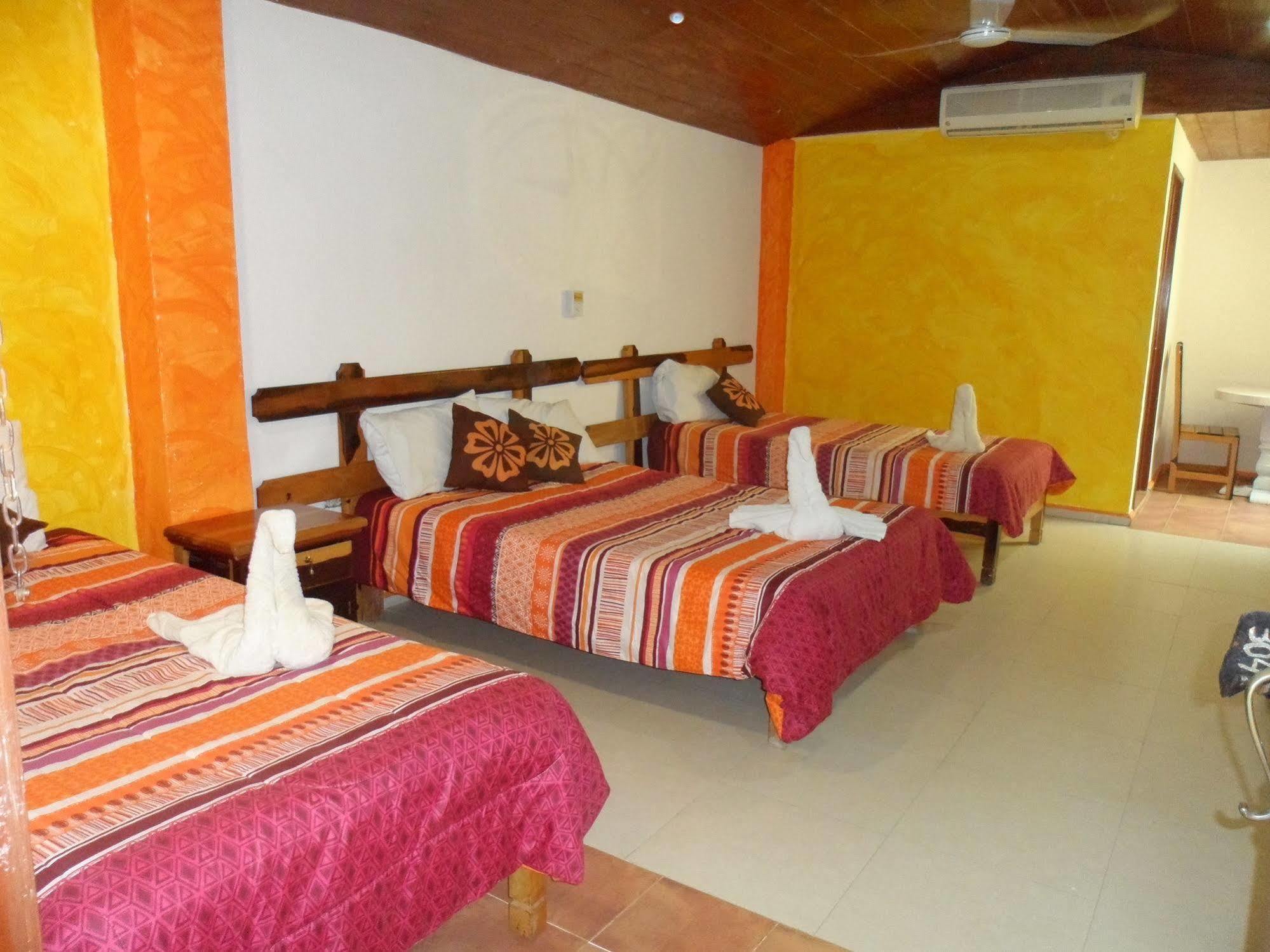 Hotel El Hormiguero Playa del Carmen Exterior photo